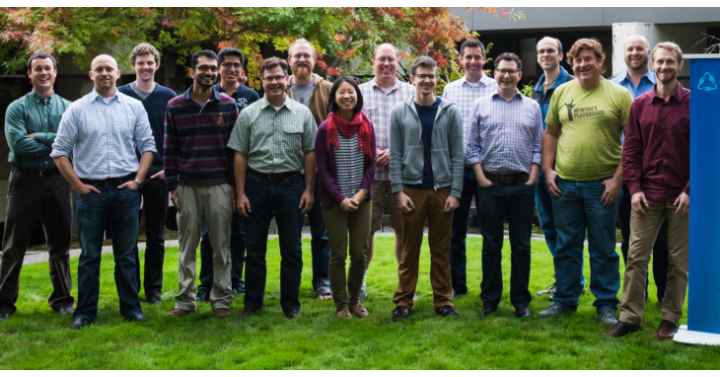 Equipo de Clean Power Research Kirkland - sede del Grupo de Servicios de Software