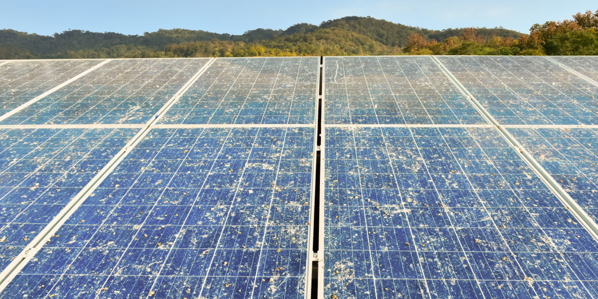 Calcule las pérdidas por suciedad en la fotovoltaica para reducir el riesgo solar con SolarAnywhere®.